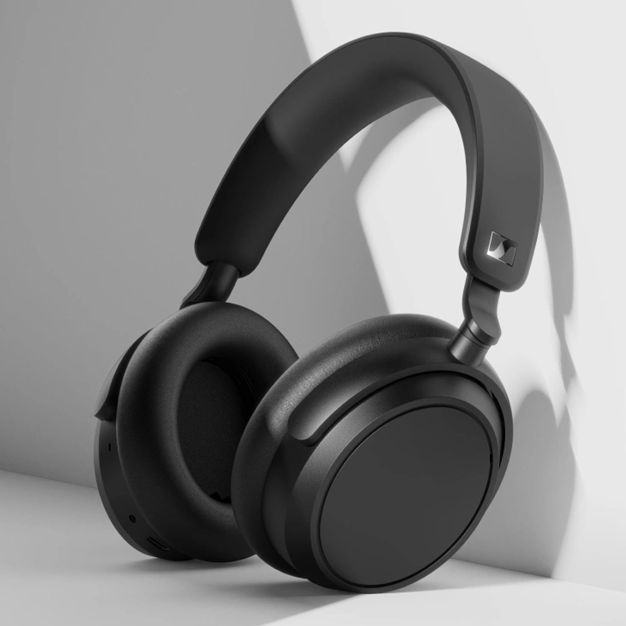 Sennheiser Accentum Plus Wireless